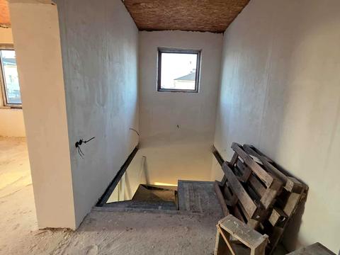 дом по адресу Рожева