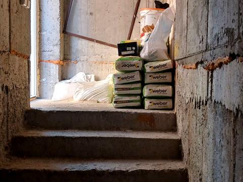 комерційна за адресою Західна вул., 12