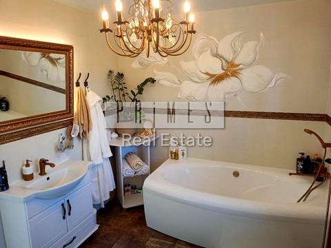 будинок за адресою Серпнева