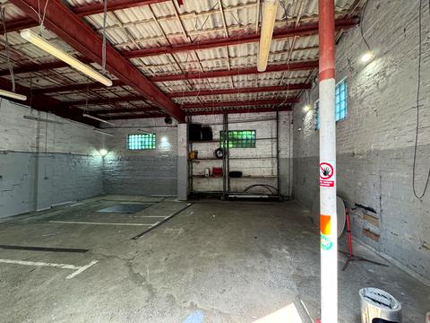 комерційна за адресою Ґарета Джонса вул. (Сім'ї Хохлових), 11/2