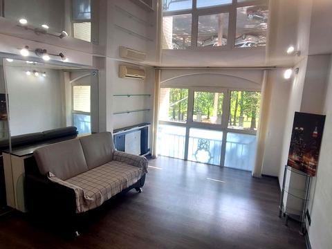 комерційна за адресою Академіка Богомольця вул., 5