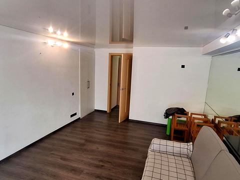 комерційна за адресою Академіка Богомольця вул., 5