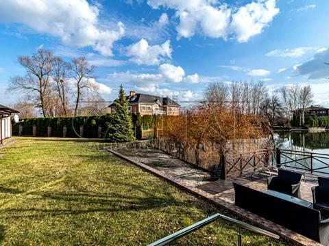 дом по адресу Святищенская ул.