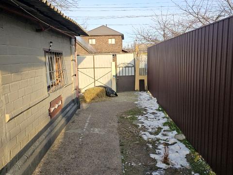 будинок за адресою Наставників вул.