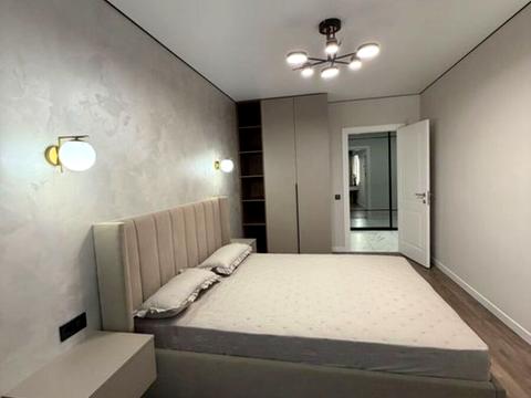 квартира за адресою Степана Бандери вул., 77