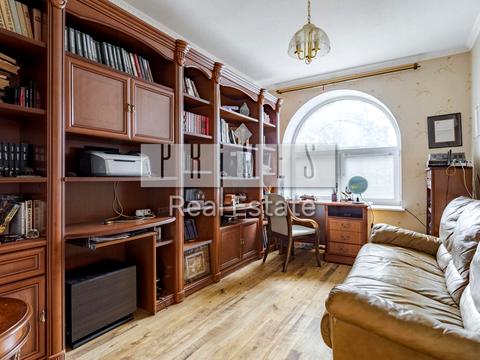 будинок за адресою Кар'єрна вул.