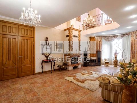 будинок за адресою Кар'єрна вул.