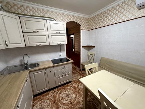 квартира за адресою Київ, Академіка Заболотного вул., 114