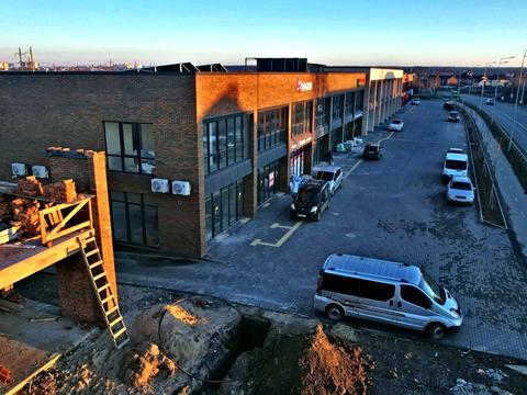 комерційна за адресою Юзвинська вулиця, 35