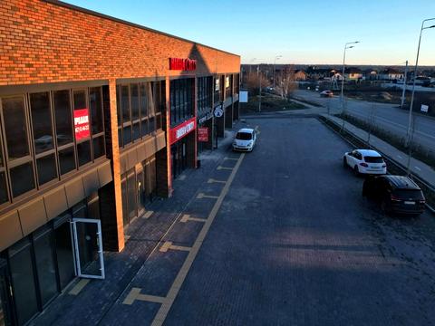 комерційна за адресою Юзвинська вулиця, 35