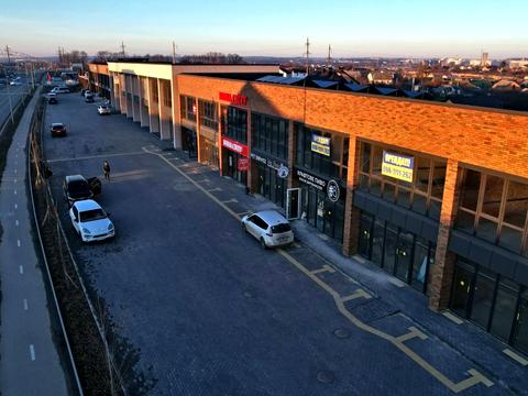 комерційна за адресою Юзвинська вулиця, 35