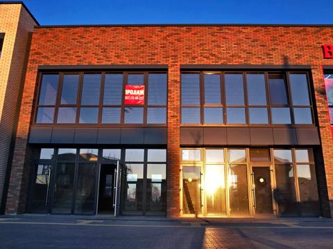 комерційна за адресою Юзвинська вулиця, 35