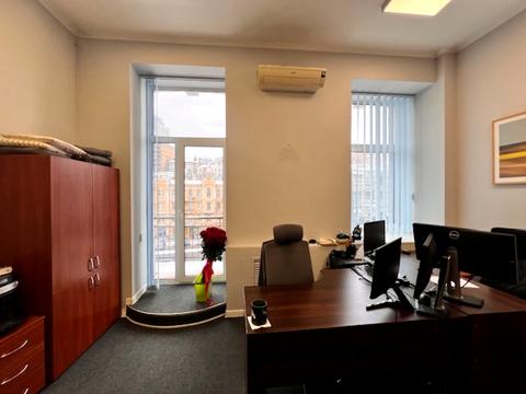 комерційна за адресою Басейна вул., 12