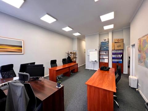 комерційна за адресою Басейна вул., 12