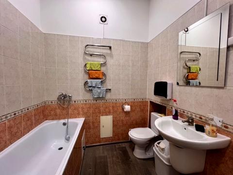 комерційна за адресою Басейна вул., 12