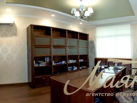 комерційна за адресою Антоновича вул. (Горького), 131