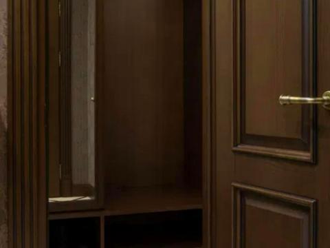 комерційна за адресою Антоновича вул. (Горького), 131