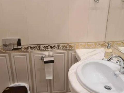 комерційна за адресою Антоновича вул. (Горького), 131