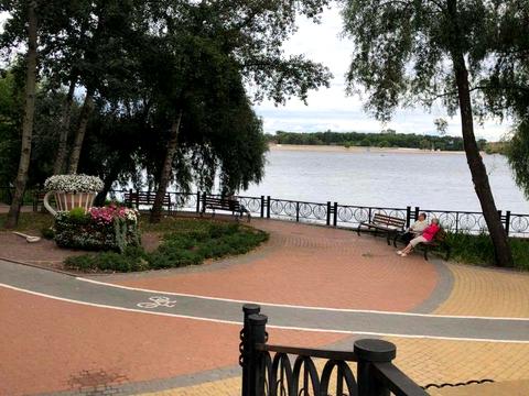 коммерческая по адресу Владимира Ивасюка просп. (Героїв Сталінграду), 4