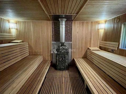 дом по адресу Тиханська