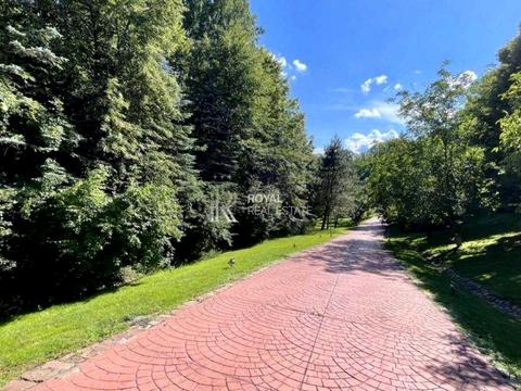 дом по адресу Тиханська