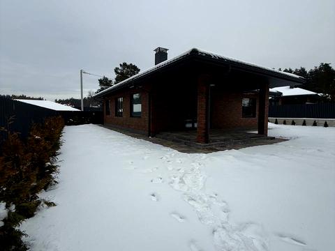 дом по адресу  ул.