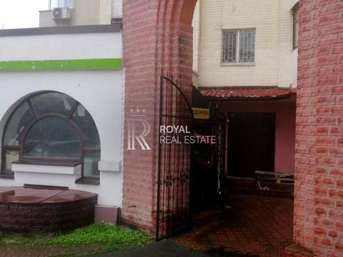 комерційна за адресою Миколи Бажана просп., 26