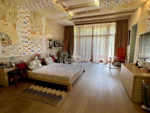 дом по адресу Тиханська