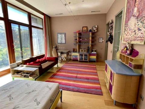 дом по адресу Тиханська