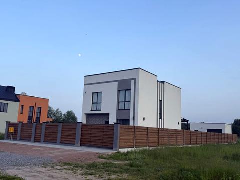 будинок за адресою Зоряна