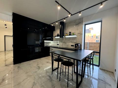 будинок за адресою Зоряна