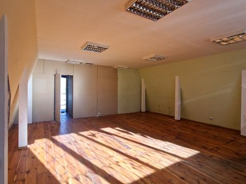 комерційна за адресою Олександра Кошиця вул., 9-в