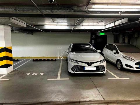 паркомісце за адресою Київ, Набережно-Рибальська дорога вул., 9