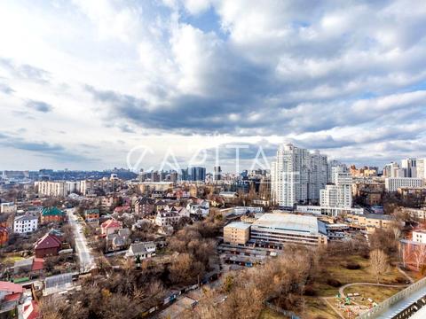 квартира за адресою Київ, Кахи Бендукідзе вул., 2