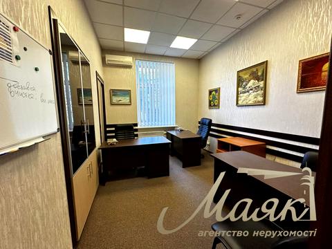 коммерческая по адресу Панаса Мирного ул., 1