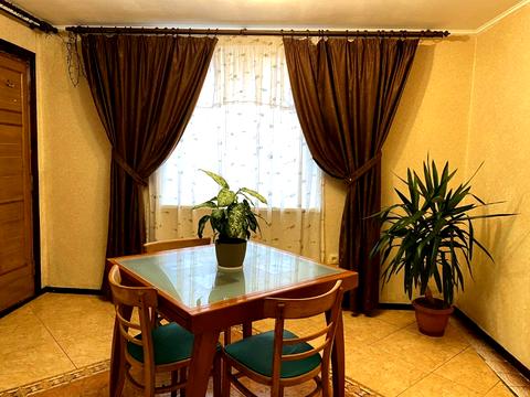 квартира за адресою Різдвяна вул., 3