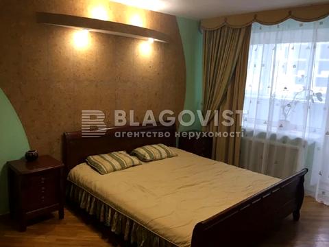 квартира за адресою Святошинська пл., 1