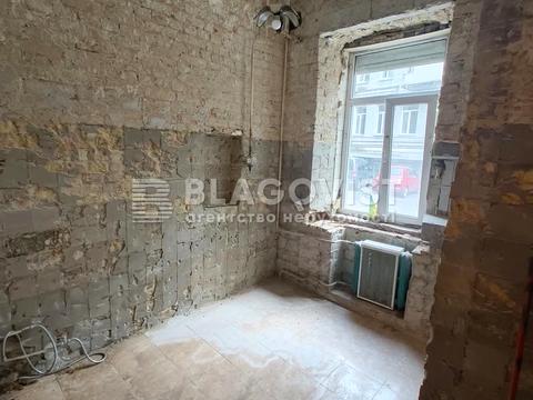 квартира по адресу Межигорская ул., 32