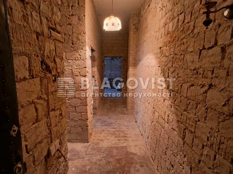 квартира по адресу Межигорская ул., 32