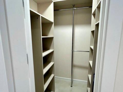 квартира за адресою Салютна вул., (Будинок 02301-02303)