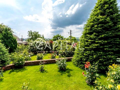 будинок за адресою Миколи Миклухи-Маклая вул. (Дежнєва)