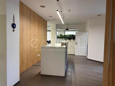 коммерческая по адресу Сімʼї Прахових ул. (Гайдара), 27