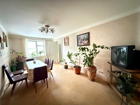 комерційна за адресою Чорних Запорожців вул. (Бориса Кротова), 38