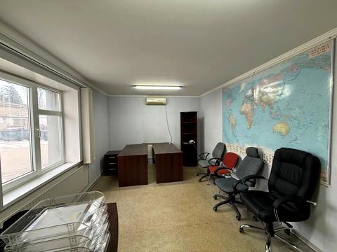 комерційна за адресою Чорних Запорожців вул. (Бориса Кротова), 38