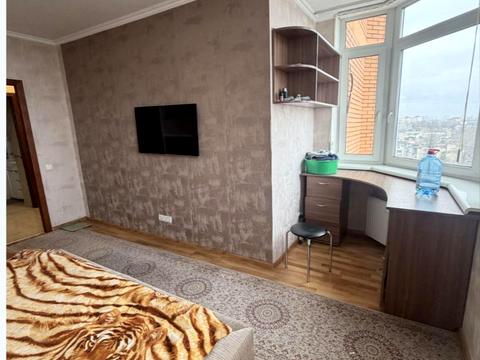 квартира за адресою Разумовська вул., 10/12