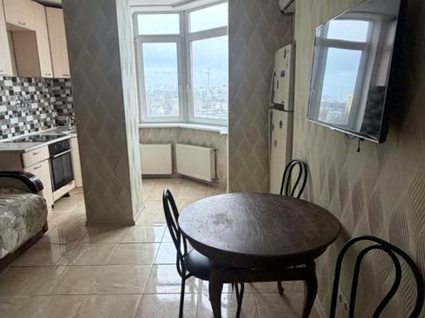 квартира за адресою Разумовська вул., 10/12