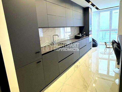 квартира по адресу Гвардейцев-Широнинцев ул., (Будинок 8)