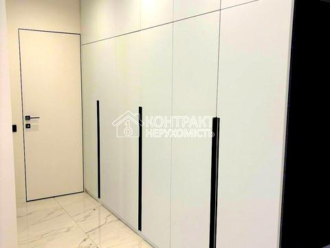 квартира по адресу Гвардейцев-Широнинцев ул., (Будинок 8)