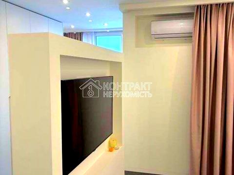 квартира по адресу Гвардейцев-Широнинцев ул., (Будинок 8)