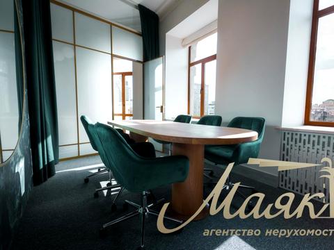 комерційна за адресою Велика Васильківська вул. (Червоноармійська), 88